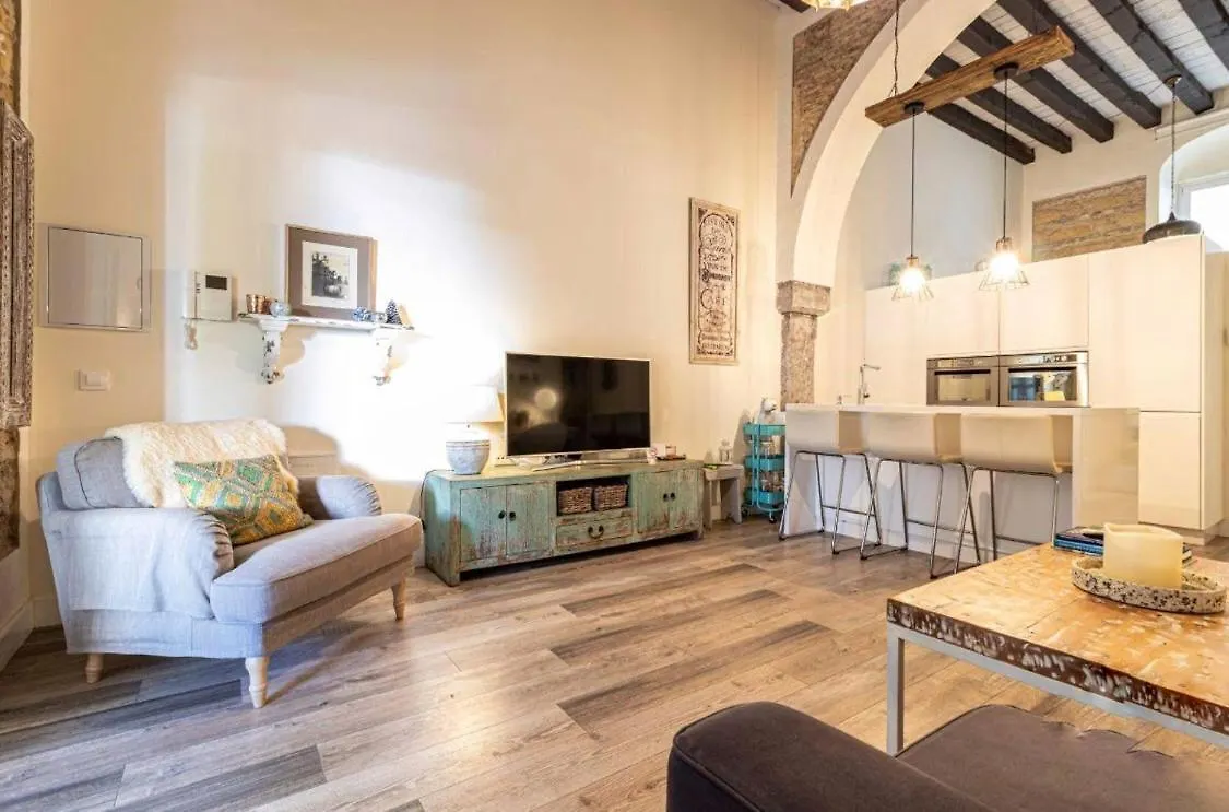 Loft Bodega San Blas Con Porche Y Parking contacts